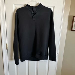 UA pullover sweat shirt